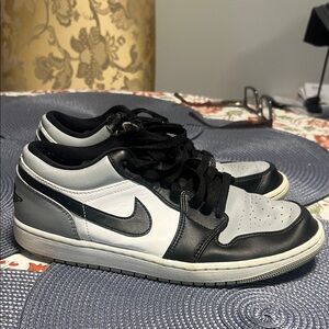 Air Jordan Men's Black and Gray Sneakers